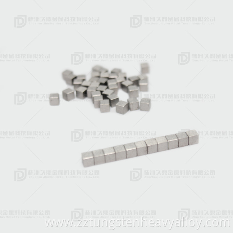 Tungsten heavy alloy cubes